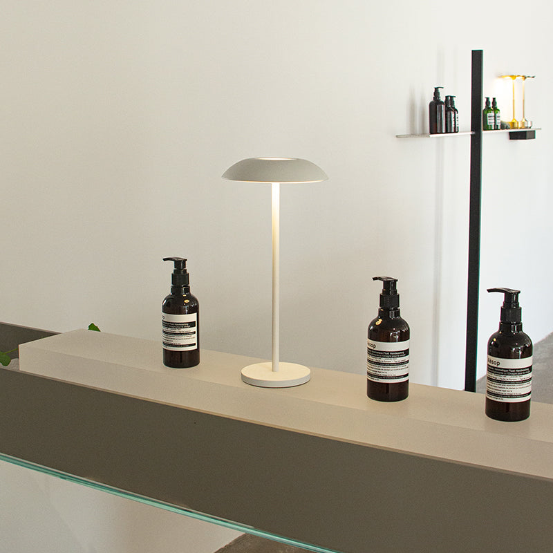 Aurelle | Jern Berøringsaktiveret LED Lampe, Genopladelig Moderne Stemningslys