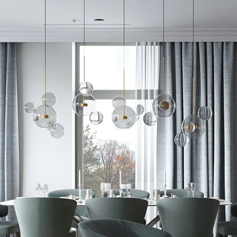 נברשת זכוכית כדור שלג נורדית עם כדורים מט או שקופים