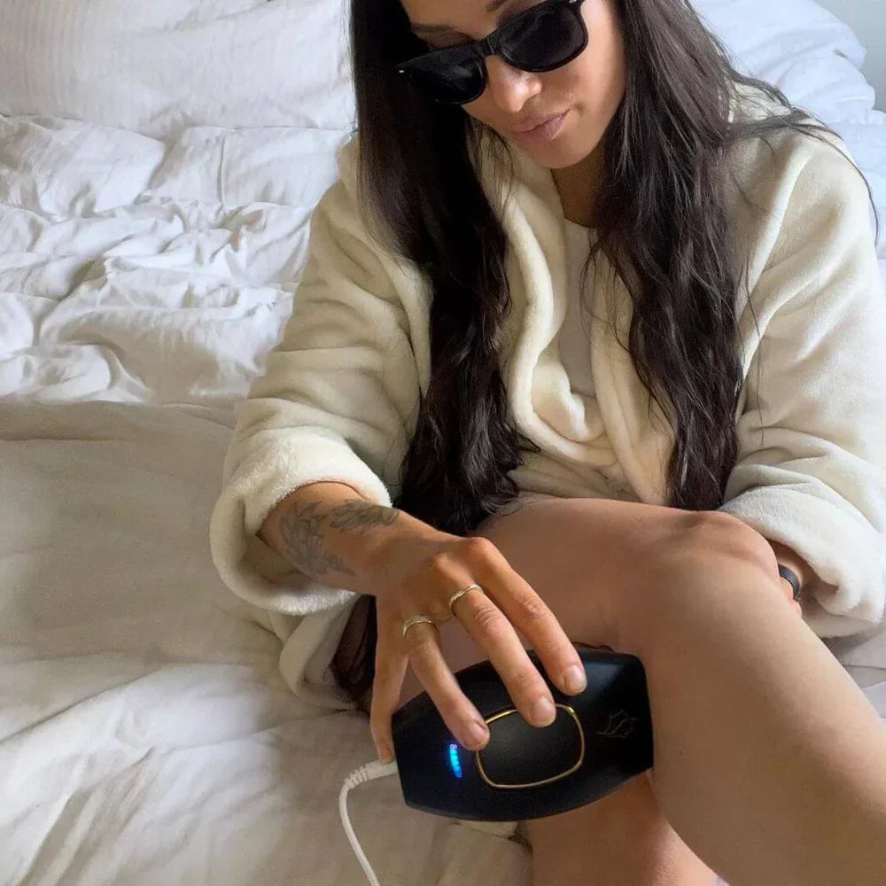 Sistema di rimozione dei peli IPL LumaNova per uso domestico per una pelle liscia