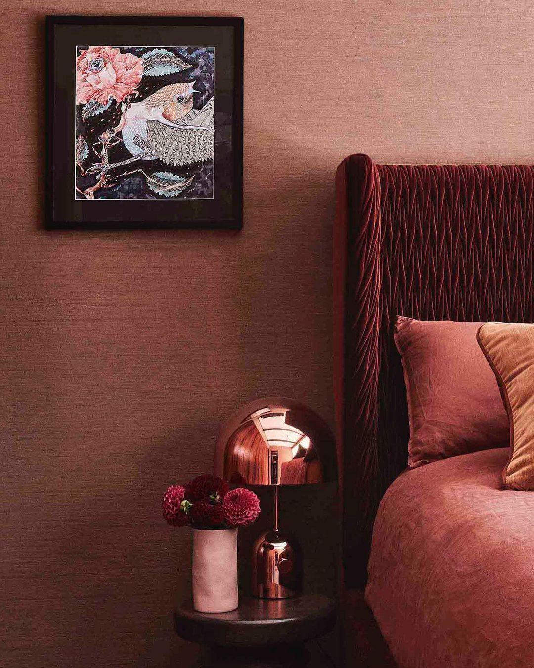 Liora | Bell-Shaped Light Fixture