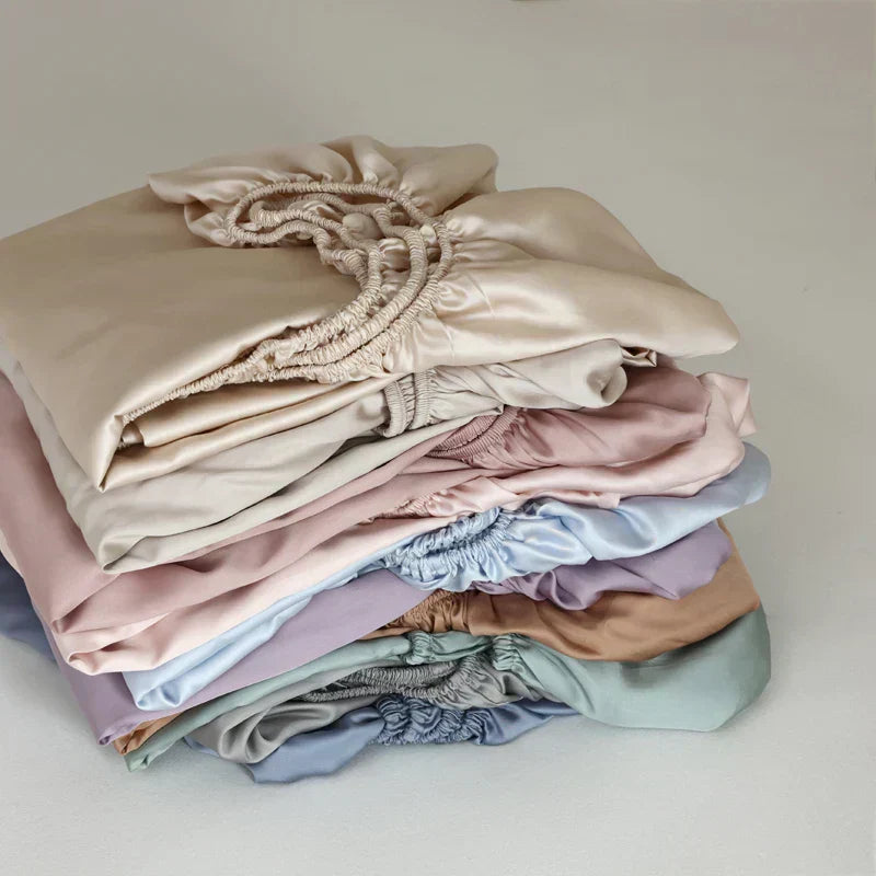 LunaSilk Luxe Mulberry Silk Fitted Sheet with Elastic