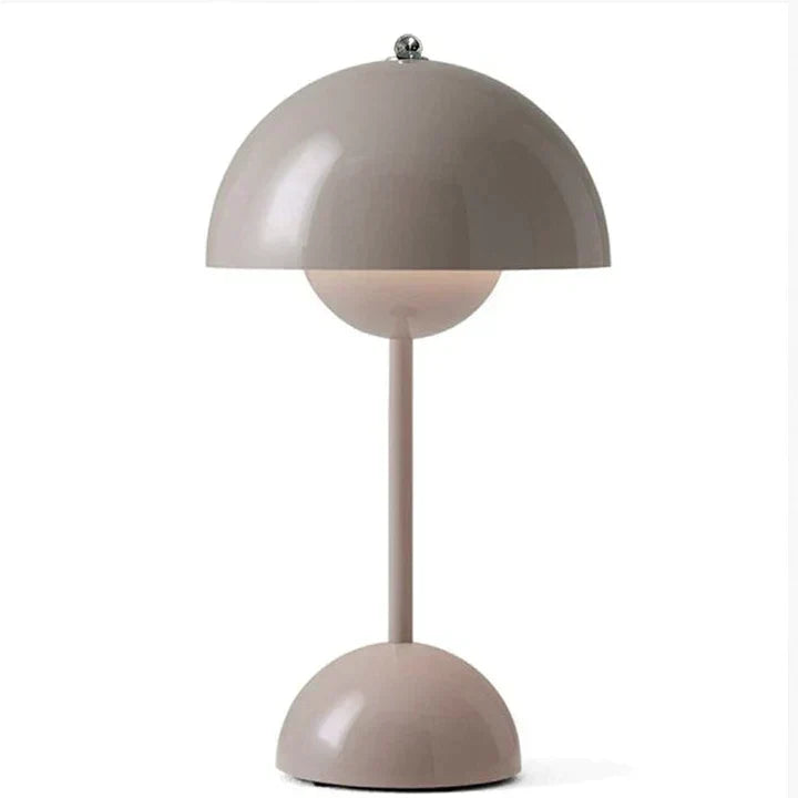 Elegante lampada da tavolo scandinava moderna