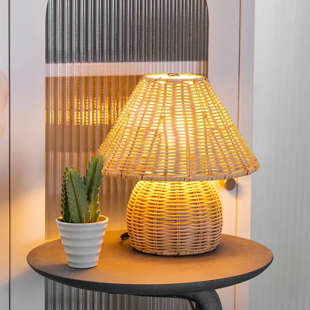 Lampa de masă Arbora | Iluminat minimalist sustenabil pentru interioare moderne