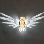 נוקטורן | מנורת קיר עם צללית של נשר וינשוף