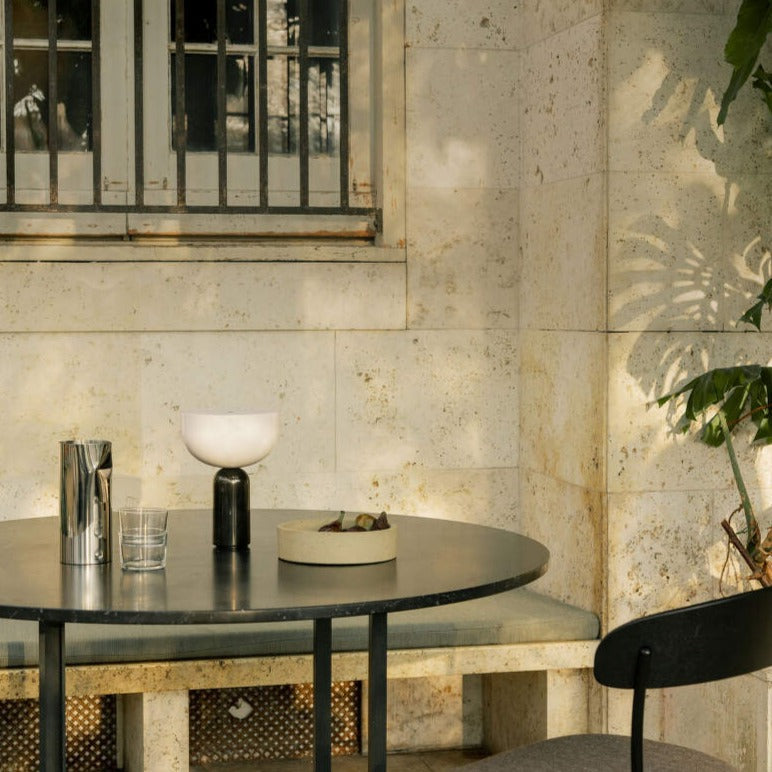 AmaraStone | מנורת שיש אלגנטית