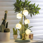 Solara Bloom | Elegante lampada notturna floreale a LED