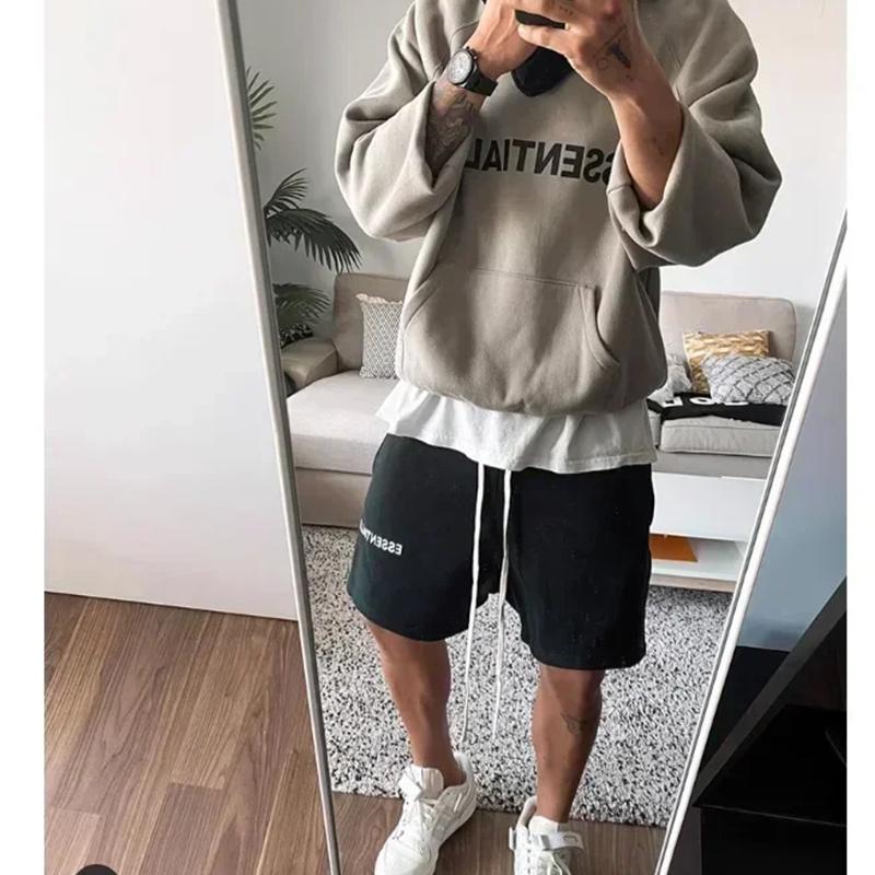 Essentials | Felpa con cappuccio essenziale bestseller del 2025