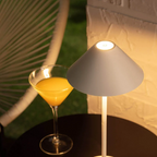 Lunara | Elegante lampada LED dimmerabile con touch