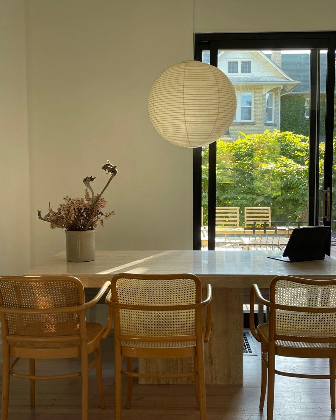 Lampada a sospensione Hikari Studio Lampada giapponese metà secolo