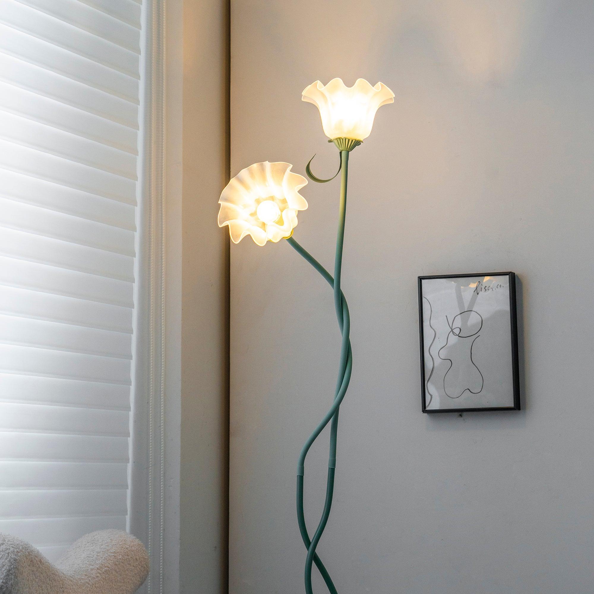 FloraGlow | Luce Floreale Moderna