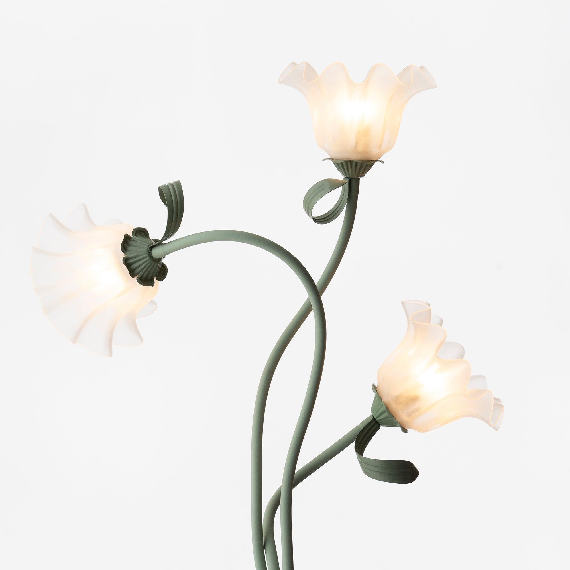 FloraGlow | Luce Floreale Moderna