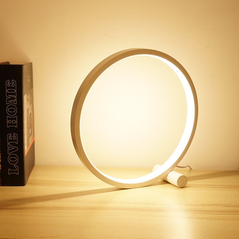 Lunara | Elegante lampada da comodino a LED