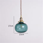 תליון אליס גלאס