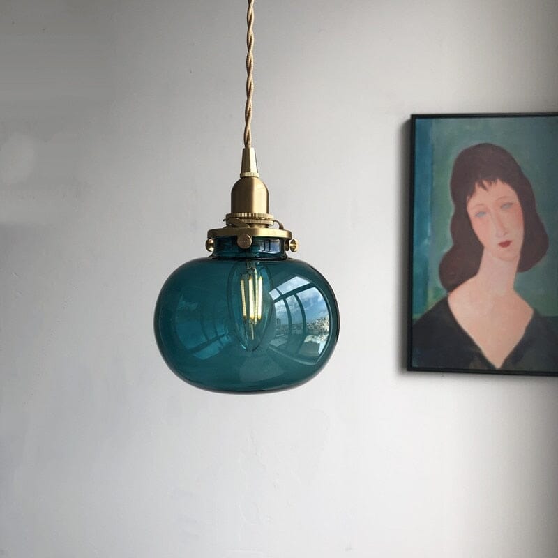 תליון אליס גלאס