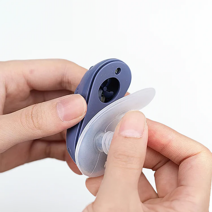 מערכת שינה BreatheEase Micro CPAP עם עיצוב קומפקטי ללא מסכה לנשימה שקטה ונוחה