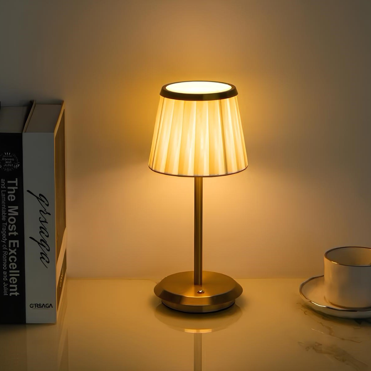 Lampada da tavolo LED con sensore touch Lumera — Elegante luce da tavolo