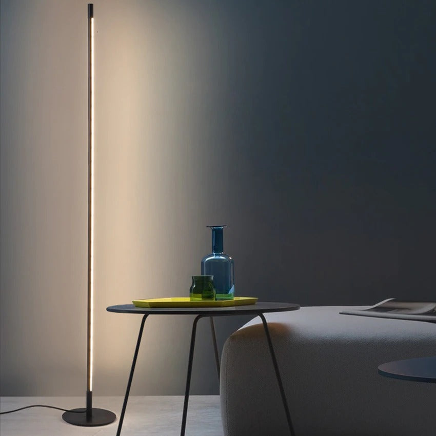 Lampada da terra NexaLine Minimal LED Tubo Luce per case moderne