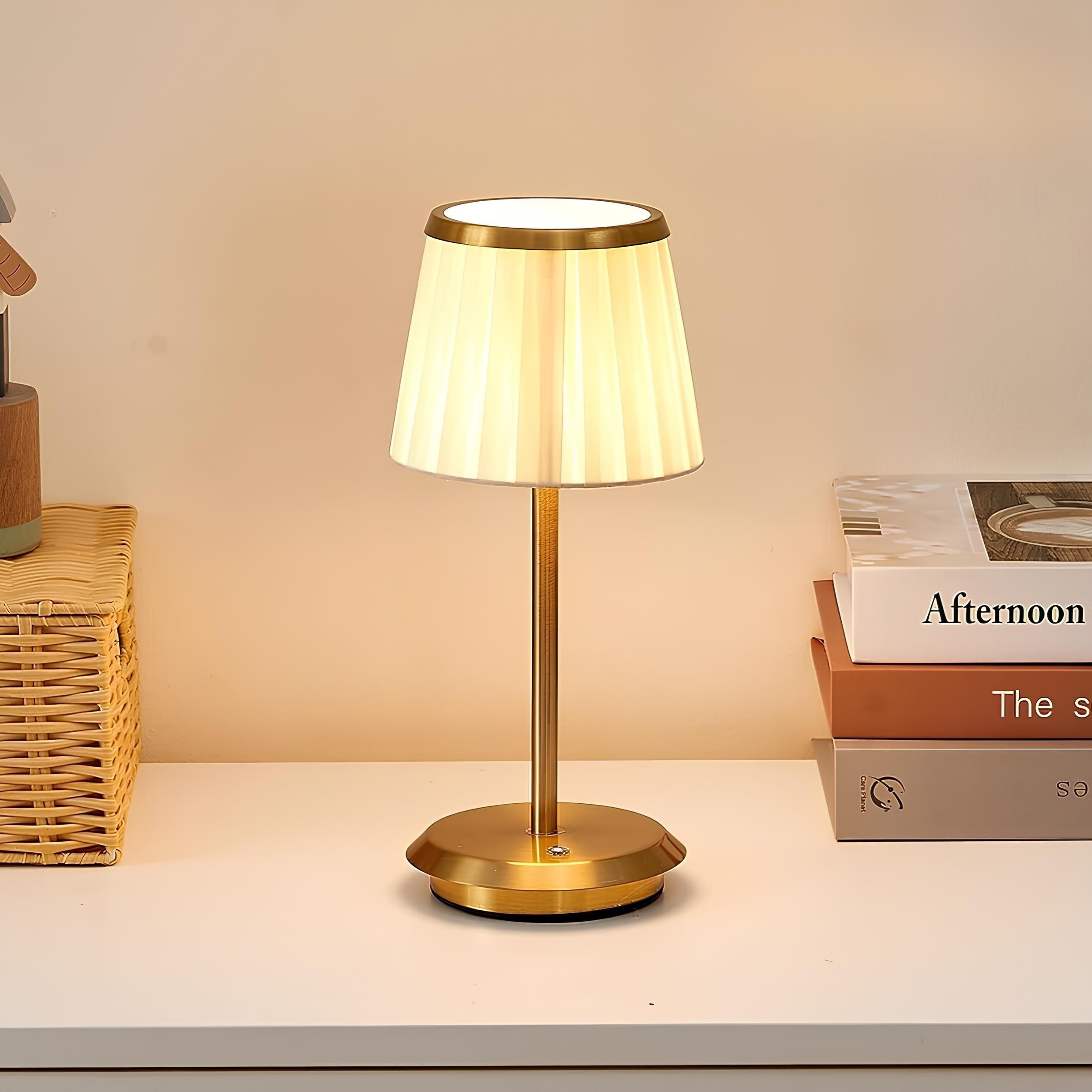 Lampada da tavolo LED con sensore touch Lumera — Elegante luce da tavolo