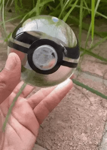 LumaSphere Lampada Notturna di Cristallo Per Un Bagliore Magico nello Spazio | Pokie Bol