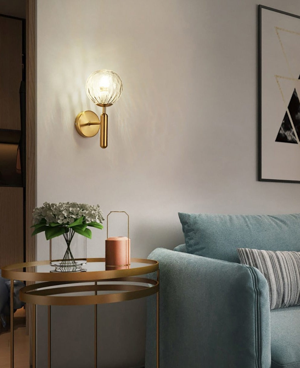 Avora | Modern glasglob vägglampa