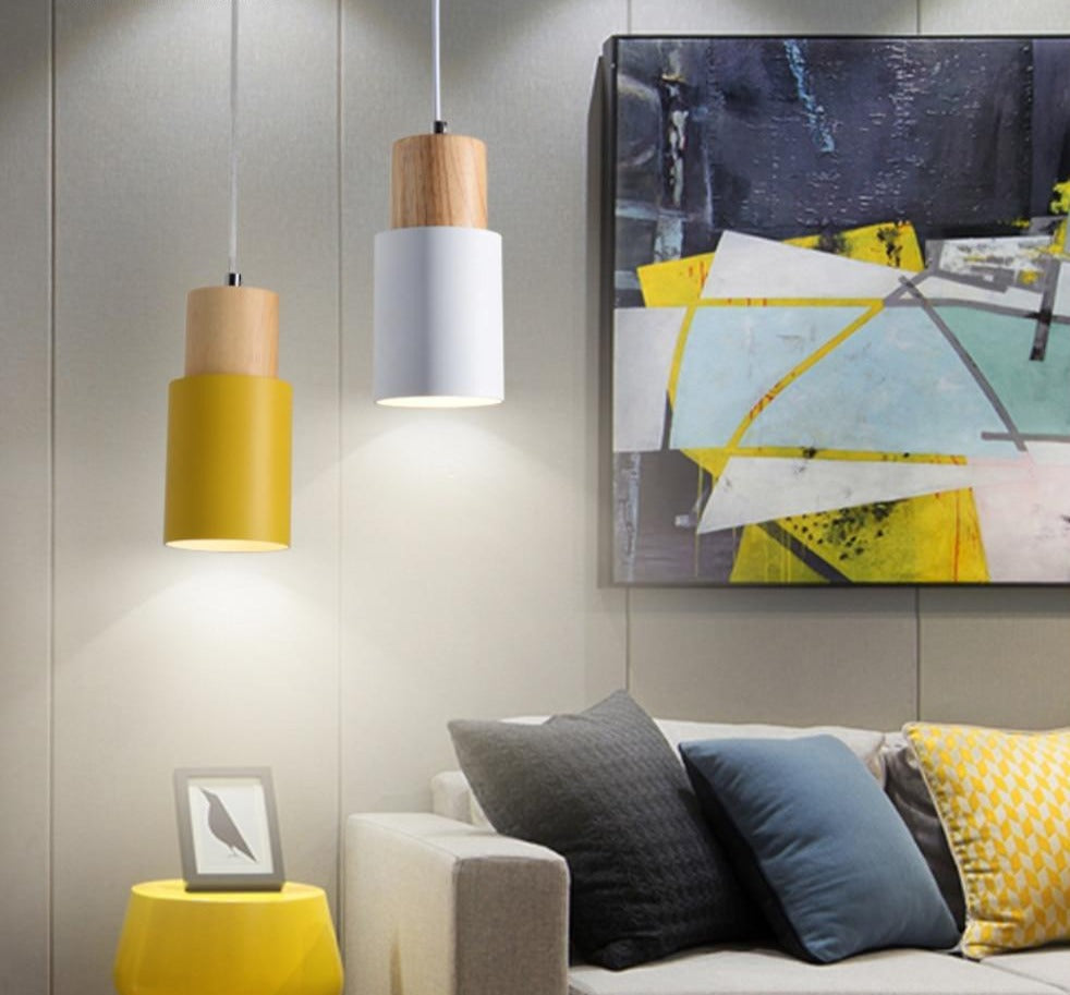 Lampada a sospensione nordica colorata Lumiya con base in legno